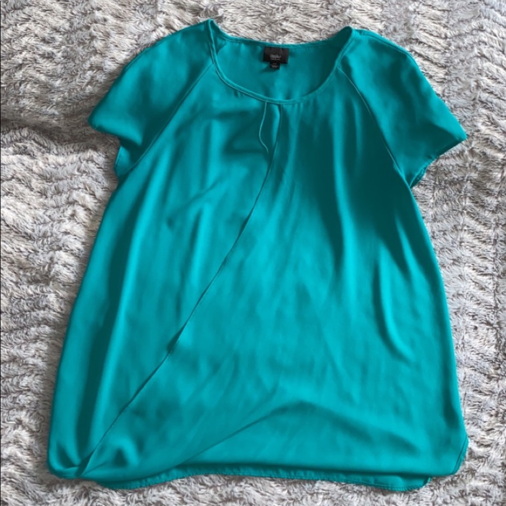Green blouse